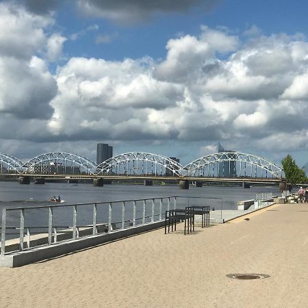 Riverside Promenade Apartment S Рига Экстерьер фото